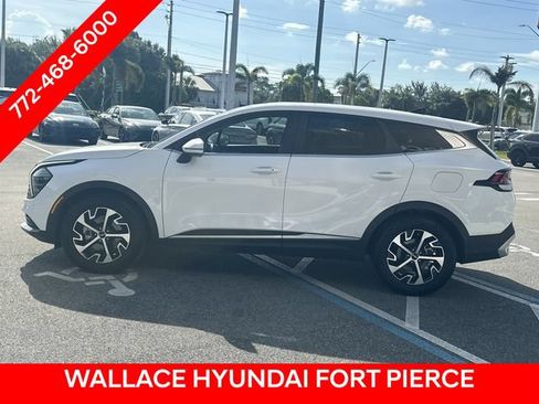 Used 2024 Kia Sportage EX FWD image 9