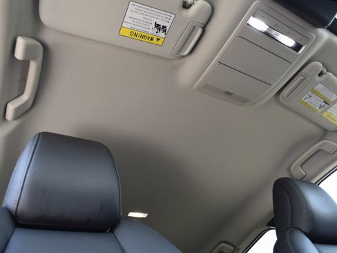 Used 2024 MAZDA CX-30 AWD 2.5 S w/ Select Sport Pkg image 22