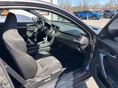 Used 2018 Honda Civic Si image 8