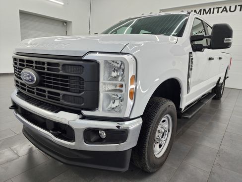 Used 2024 Ford F350 XL w/ FX4 Off-Road Package image 7