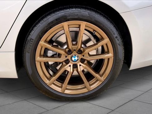 Used 2019 BMW 330i Sedan w/ Premium Package image 10