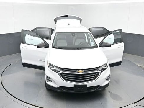 Used 2021 Chevrolet Equinox LS w/ LS Convenience Package image 47