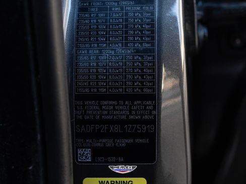 Used 2020 Jaguar E-PACE SE image 53