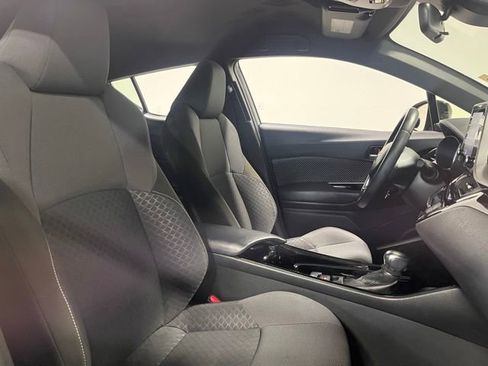 Used 2021 Toyota C-HR Nightshade image 10