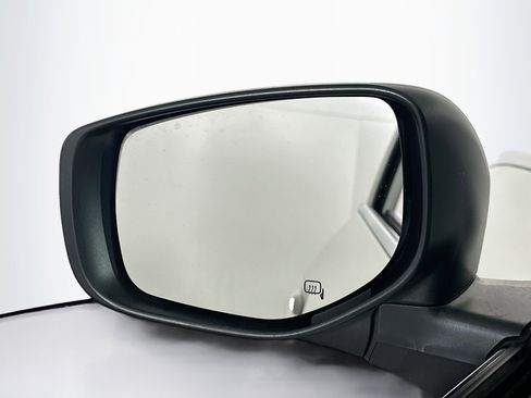 Used 2022 Subaru Outback Premium image 16