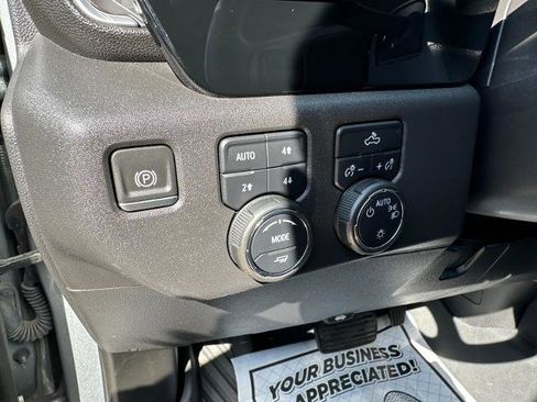Used 2023 Chevrolet Silverado 1500 LT w/ Z71 Off-Road Package AWD/4WD image 19