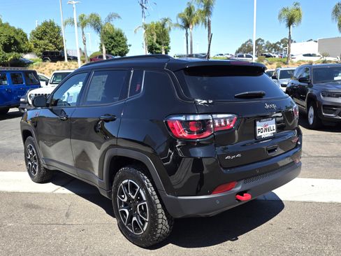 Certified 2024 Jeep Compass Trailhawk image 3