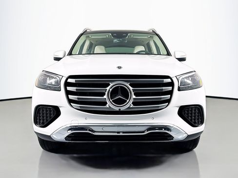 New 2026 Mercedes-Benz GLS 450 4MATIC image 2