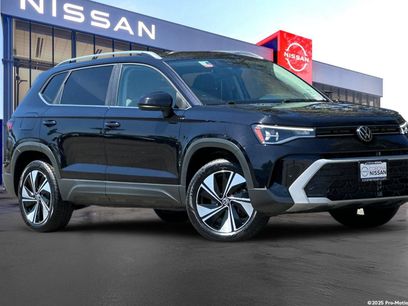 Used 2025 Volkswagen Taos SE