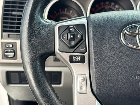 Used 2015 Toyota Sequoia SR5 image 30