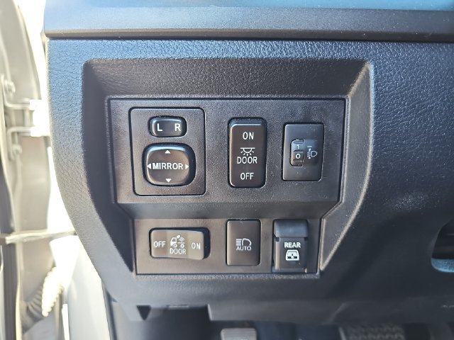 Used 2020 Toyota Tundra SR5 w/ SR5 Upgrade Package RWD image 28