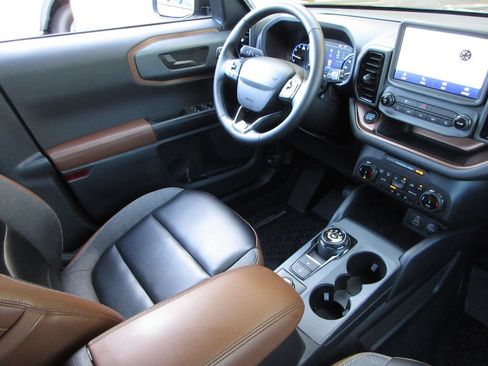 Certified 2024 Ford Bronco Sport Outer Banks AWD/4WD image 23