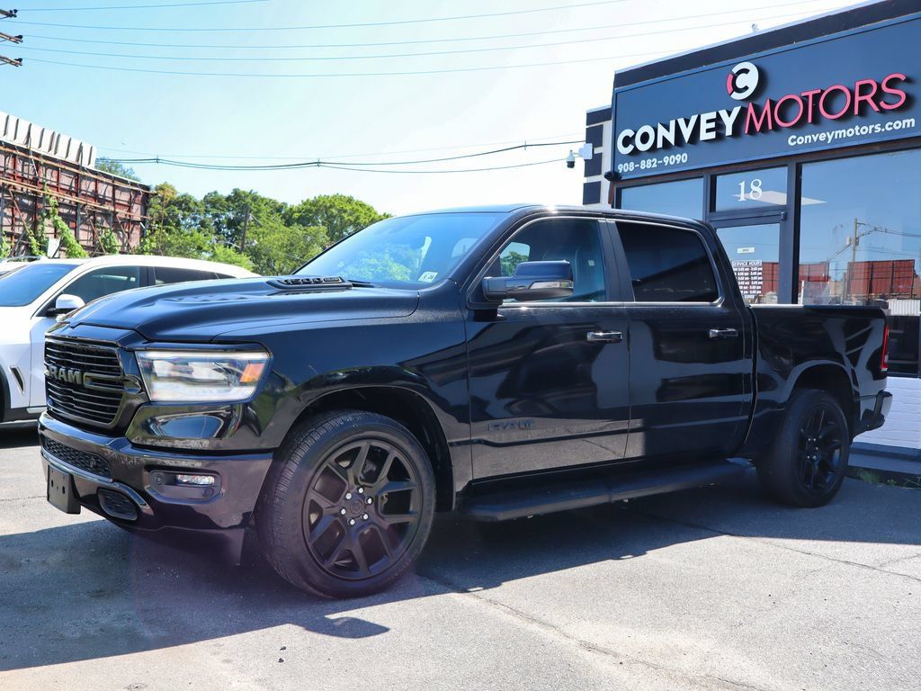 Used 2023 RAM 1500 Laramie AWD/4WD image 2