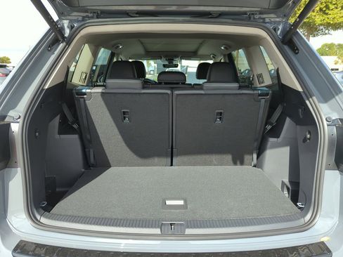 New 2026 Volkswagen Atlas SE image 15