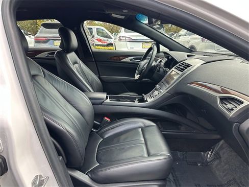 Used 2019 Lincoln MKZ Reserve image 33
