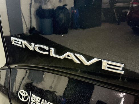Used 2024 Buick Enclave Essence image 14