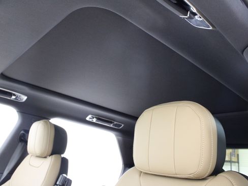 New 2026 Land Rover Range Rover Sport Dynamic SE image 24