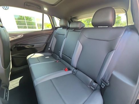 Used 2023 Volkswagen ID.4 Pro S AWD/4WD image 23