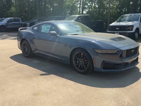 New 2025 Ford Mustang Dark Horse image 8