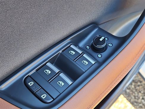 Certified 2023 Audi Q8 Premium Plus w/ Premium Plus Package image 30