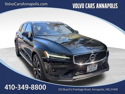 Certified 2022 Volvo V60 T5 Cross Country w/ Lounge Package