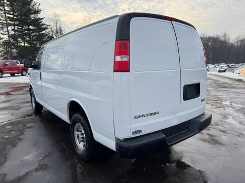 Used 2019 GMC Savana 2500 image 3