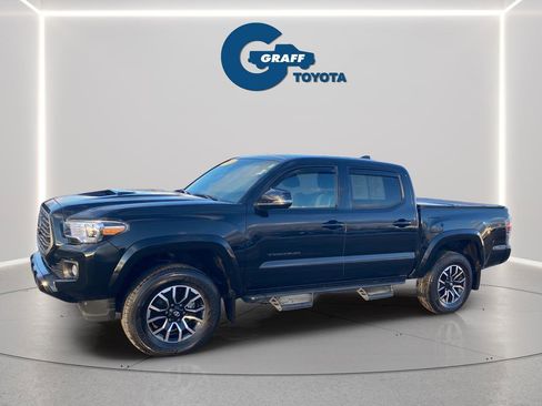 Used 2023 Toyota Tacoma TRD Sport w/ Black Out Package (TMS) image 10