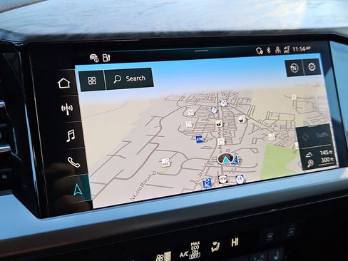 Used 2023 Audi Q4 e-tron Premium Plus w/ Premium Plus image 19