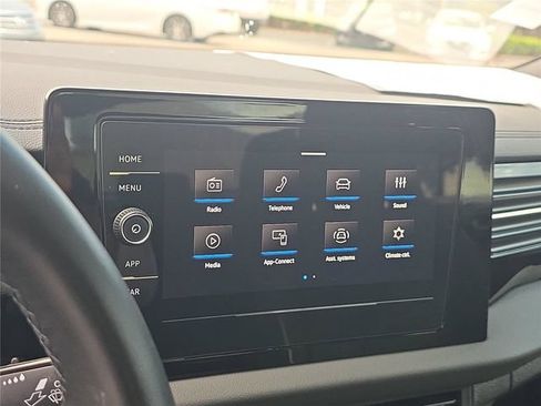 Used 2026 Volkswagen Jetta Sport FWD image 18
