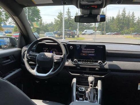 New 2025 Chevrolet Colorado Trail Boss w/ Midnight Edition image 10