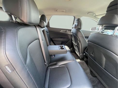 Used 2024 Kia Sportage EX FWD image 18