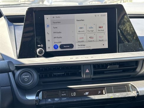 Certified 2025 Toyota Prius LE image 18