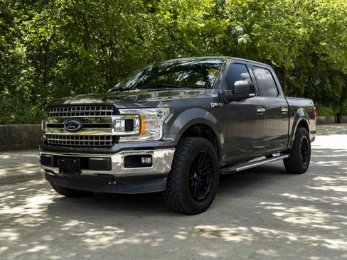Used 2019 Ford F150 XLT w/ Equipment Group 302A Luxury RWD image 5