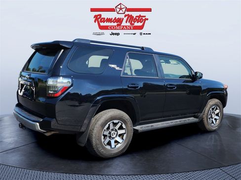 Used 2024 Toyota 4Runner TRD Off-Road image 5