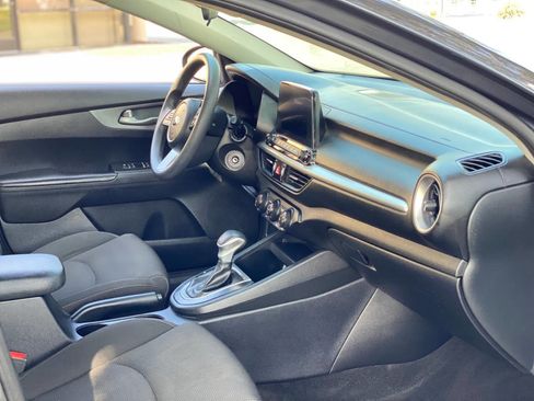 Used 2020 Kia Forte LXS image 18