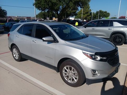 Used 2021 Chevrolet Equinox LT AWD/4WD image 1