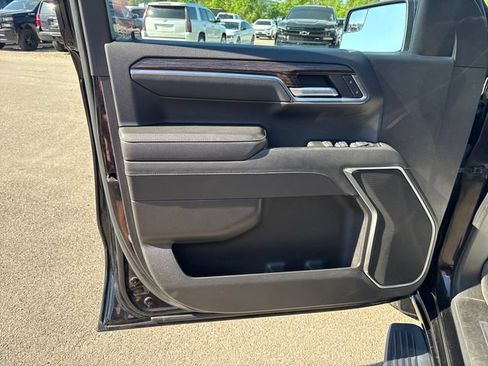 Used 2023 GMC Sierra 1500 Elevation AWD/4WD image 7