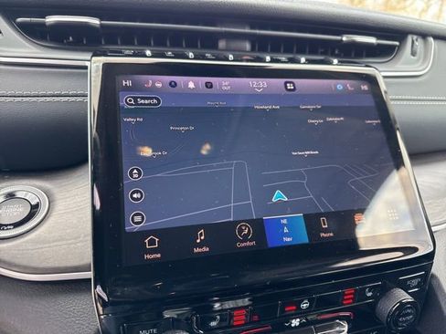 Used 2022 Jeep Grand Cherokee Limited image 6