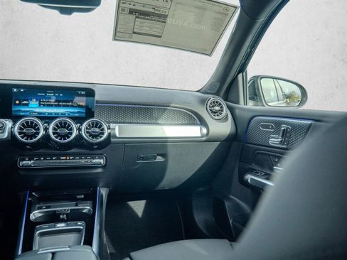 New 2026 Mercedes-Benz GLB 250 4MATIC image 21