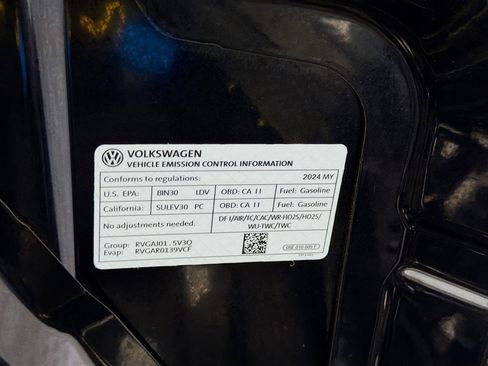 Used 2024 Volkswagen Taos S image 17