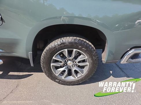 Used 2025 Chevrolet Silverado 1500 LT w/ Leather Package AWD/4WD image 21