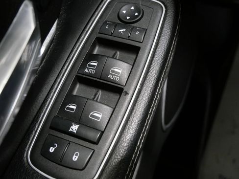 Used 2022 RAM 1500 Laramie image 12