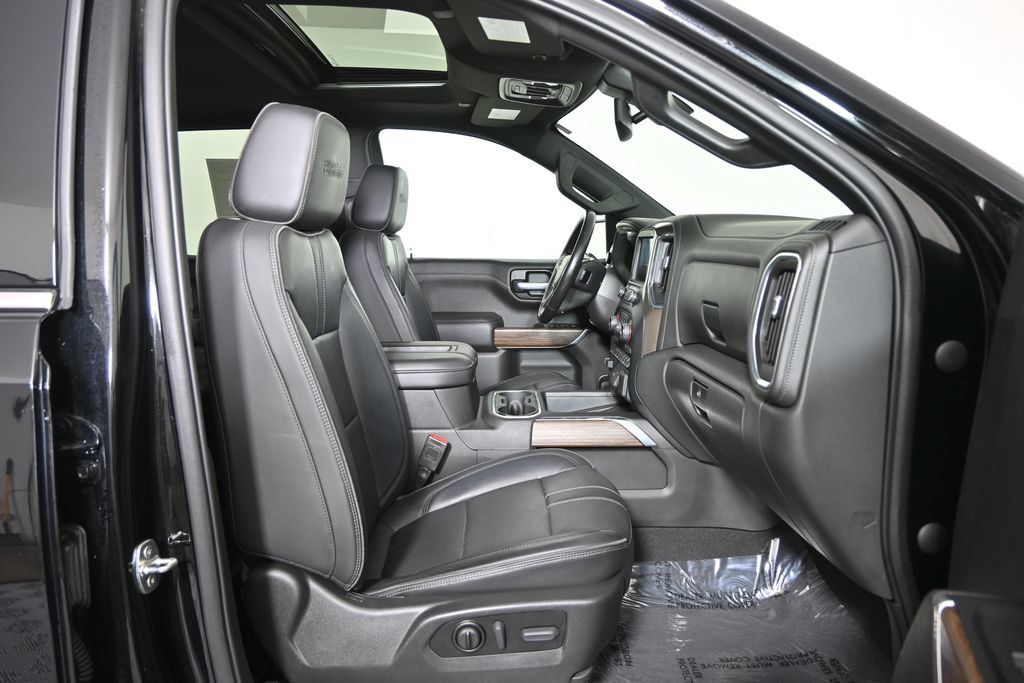 Used 2022 Chevrolet Silverado 1500 High Country AWD/4WD image 14