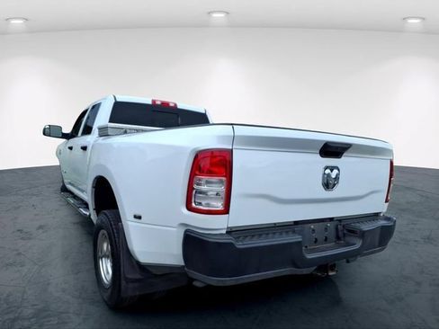 Used 2022 RAM 3500 Tradesman RWD image 17