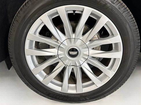 Used 2023 Cadillac Escalade ESV Luxury AWD/4WD image 32