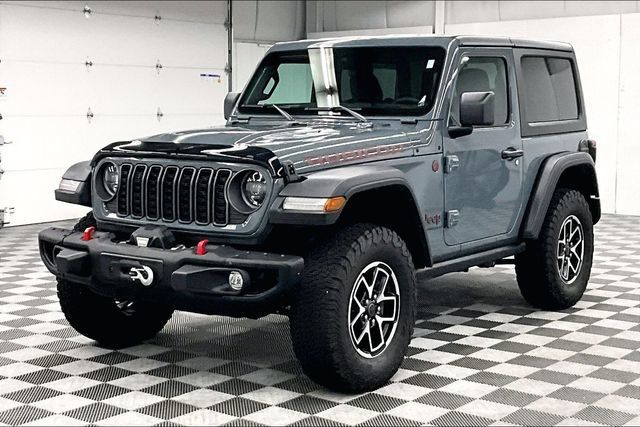 Used 2024 Jeep Wrangler Rubicon w/ Capability Package AWD/4WD image 11