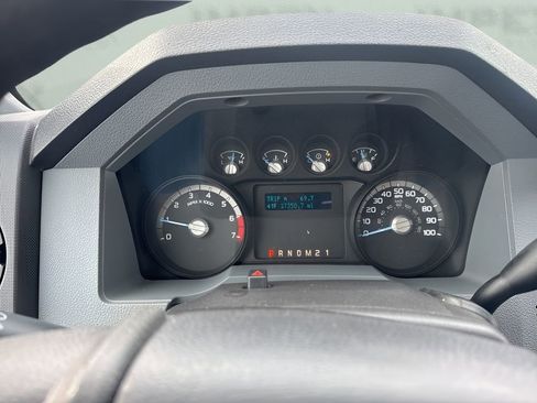 Used 2016 Ford F250 XL w/ Power Equipment Group image 16