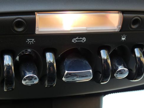 Used 2021 MINI Cooper S image 71