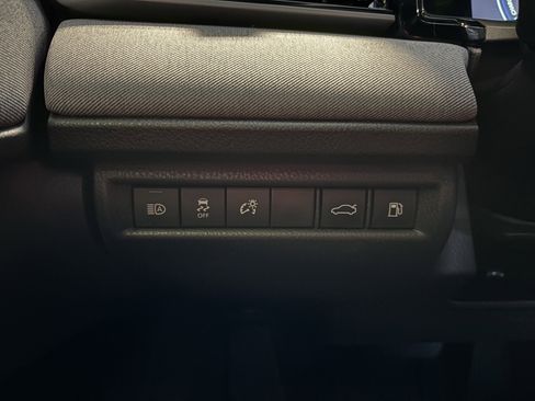 Certified 2025 Toyota Camry LE w/ Convenience Package image 24