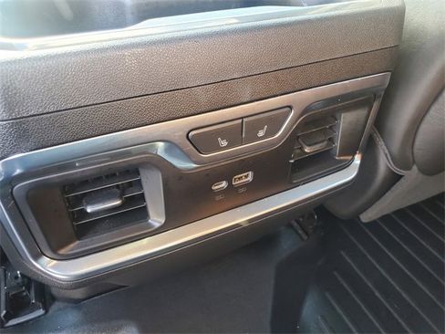 Used 2023 GMC Sierra 1500 Denali Ultimate image 11